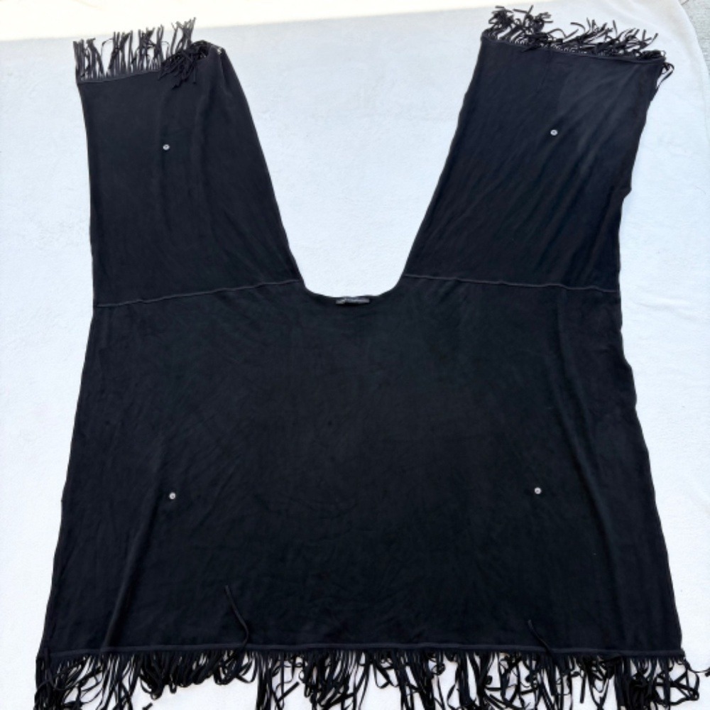 White House Black Market Black Poncho Shawl Wrap Cardigan O/S Fringe - Picture 7 of 12